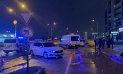 Bursa'da takip sonucu yakalanan otomobilde el bombası ve silah ele geçirildi