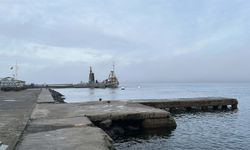 Çanakkale Boğazı, sis nedeniyle çift yönlü olarak ulaşıma kapatıldı