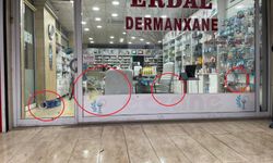 Diyarbakır'da eczaneye silahlı saldırı kamerada