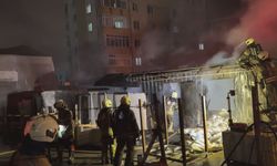 Ataşehir'de mermer atölyesindeki konteynerde yangın: 2 kişi dumandan etkilendi