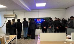 Forex dolandırıcılarına çağrı merkezinde operasyon; delilleri camdan attılar