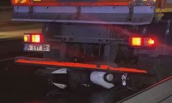 Küçükçekmece’de belediye temizlik aracına çarpan motosikletteki 2 kişi öldü