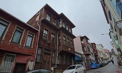 Şair Orhan Veli'nin doğup büyüdüğü köşk satışa çıktı: Restore edilmesini istiyoruz
