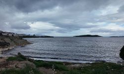 İzmir'de göçmen botu battı; 3 ölü