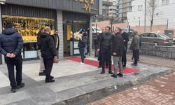 Kuyumcu dükkanında silahlı soygun: 1 polis yaralı