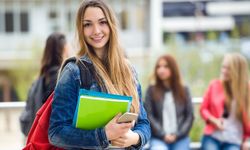 Yükseköğretimde kadın öğrencilerin oranı yüzde 53,2'ye ulaştı