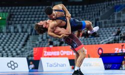 Yüksel Sarıçiçek, UWW 1'inci Ranking Series Zagreb Open Turnuvası’nda 5’te 5 yaparak şampiyon oldu