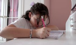 10 yaşındaki Lina, matematikte dünya birincisi oldu