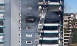 Baba ile bebeğinin kurtarıldığı yangını, komşuları çıkarmış