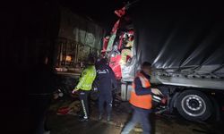 Bursa'da 2 TIR çarpıştı: 1 ölü