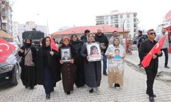 Evlat nöbetinin 119’uncu haftasında ailelerden ‘sessiz yürüyüş’