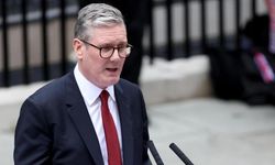 İngiltere, ABD'ye İngiliz üslerini kullanma izni verdiğini açıkladı