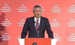Özgür Özel: Cumhuriyet tarihinde ilk kez grup toplantımızı cezaevinin yanı başında yapıyoruz