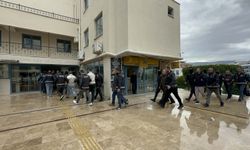 Marmaris Belediyesi'nde 'rüşvet' soruşturmasında gözaltına alınan şüpheliler adliyede