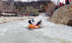 Munzur Nehri'nde 'rafting' heyecanı; 300 sporcu kıyasıya yarıştı