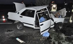 Otomobil karşı şeride geçti: 2 ölü, 5 yaralı