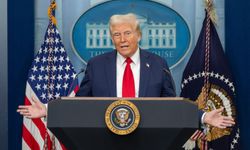 Trump: İran’ın enerji santrallerini vurma sürecini 6 Nisan'a kadar erteledim