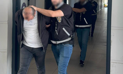 160 kişiyi dolandırıp kaçan galericiyle bağlantılı gözaltına alınan 4 kişiden 1’i tutuklandı