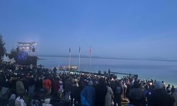 Anzak askerler Gelibolu'da 'Şafak Ayini' ile anıldı