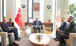 Bakan Ersoy, sanatçı Görkem Sevindik'i kabul etti