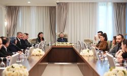 Bakan Gürlek, suça sürüklenen çocukların mağdur ettiği ailelerle bir araya geldi