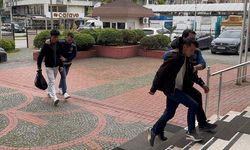 Ehliyet sınavı için kopya düzeneği kuranlara suçüstü; 5 gözaltı