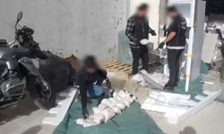 Esenyurt'ta kargo ile gönderilen buzdolabında 28 kilogram metamfetamin ele geçirildi