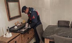 Kendilerini polis ve savcı olarak tanıtıp 2 milyon lira dolandıran şüpheliler yakalandı