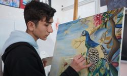 Şırnaklı Hüsam, resimleriyle ABD’nin prestijli sanat okuluna birinci sıradan ve tam burslu kabul aldı