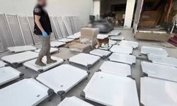 Bağcılar'da duş teknelerinin arasına gizlenmiş 92,5 kilogram uyuşturucu ele geçirildi