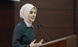 Bakan Göktaş: Sosyal medya yönetmeliğini 6 ay içinde hayata geçireceğiz