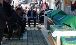 Bayram tatili yolunda kazada ölen çift ile 3 çocuğundan geriye mutluluk fotoğrafları kaldı