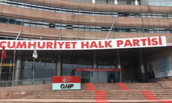 CHP'nin 3 parti avukatı görevden alındı