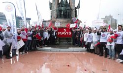 Devlet Memurları Konfederasyonu'ndan Taksim'de basın açıklaması