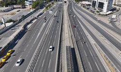 İstanbul'da bayramın ilk gününde yollar boş kaldı