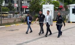 İstanbul merkezli 'rüşvet' soruşturmasında CHP'li il başkanı adliyede