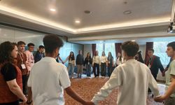 Lisede bağımlılıkla mücadeleye karşı 'akran liderliği' projesi