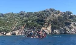 Marmaris’te tur teknesi battı, 110 yolcu tahliye edildi