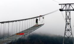 Türkiye'nin en büyük teleferiğinde zorlu bakım çalışması