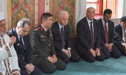 Vali Gül fethin 573'üncü yıl dönümünde Fatih Sultan Mehmet'in türbesini ziyaret etti
