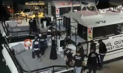 Yelkenli teknede 158 kilo esrar ele geçirildi; 8 tutuklama