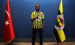 Fenerbahçe, Amara Diouf ile 5 yıllık sözleşme imzaladı