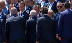 Kılıçdaroğlu ve Özel, cenaze töreninde tokalaştı