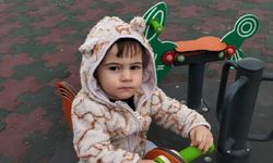 Nevşehir'de 5'inci katın penceresinden düşen 2,5 yaşındaki Yasin, toprağa verildi