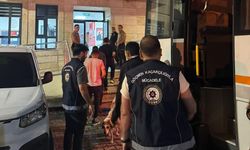 Artvin'de 56 göçmen yakalandı; 3 şüpheliye işlem yapıldı