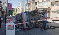 Fatih'te İETT otobüsü ile ambulans çarpıştı: 5 yaralı