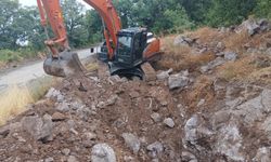 İş makinesiyle define kazısı yapan şüpheliler suçüstü yakalandı: 5 gözaltı