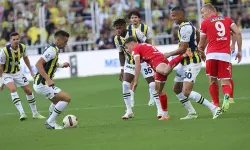 Trendyol Süper Lig: Fenerbahçe: 1 - Antalyaspor: 1 (İlk yarı)