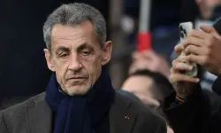 Eski Cumhurbaşkanı Nicolas Sarkozy'e Hapis Cezası