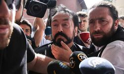 Adnan Oktar, Erzurum'dan Van'daki Cezaevine Nakledildi